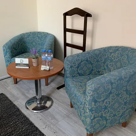 Guest Donovi Pensiune *