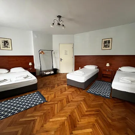 Guest Donovi * Varna