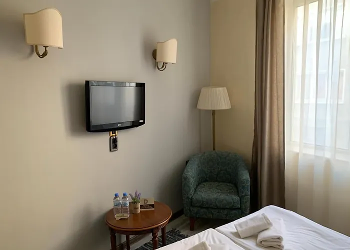 Guest Donovi بيت ضيافة