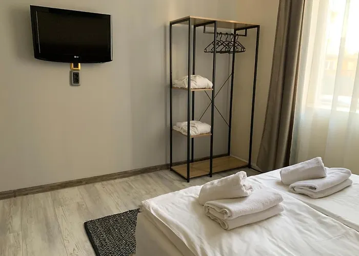 بيت ضيافة Guest Donovi فارنا