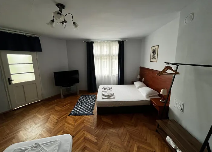 Guest Donovi Гостевой дом *