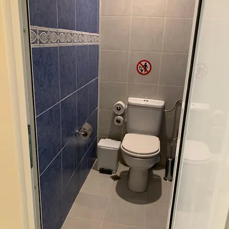 Gasthuis Guest Donovi